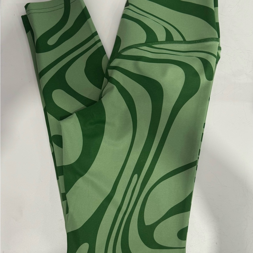 Balance Athletica Vitality Ascend Leggings Botanical Green Women's size M NWOT